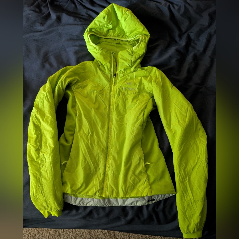 Arc'teryx Atom LT Insulated Puffer Hooded Hoody Jacket Neon Yellow Green S